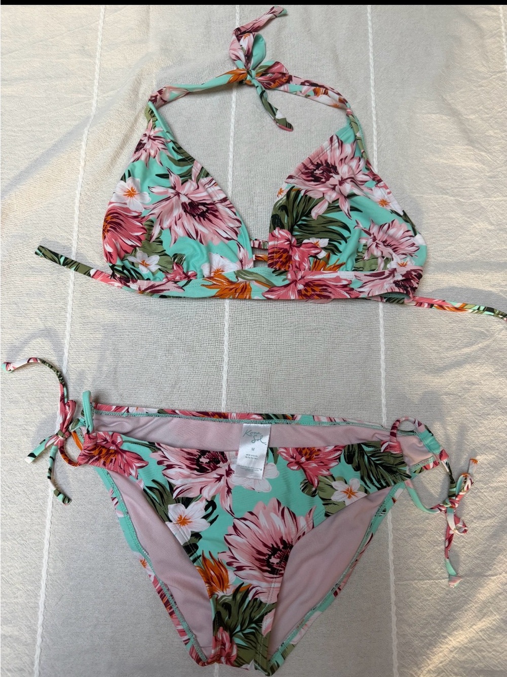 Kona sol woman bikini size medium
